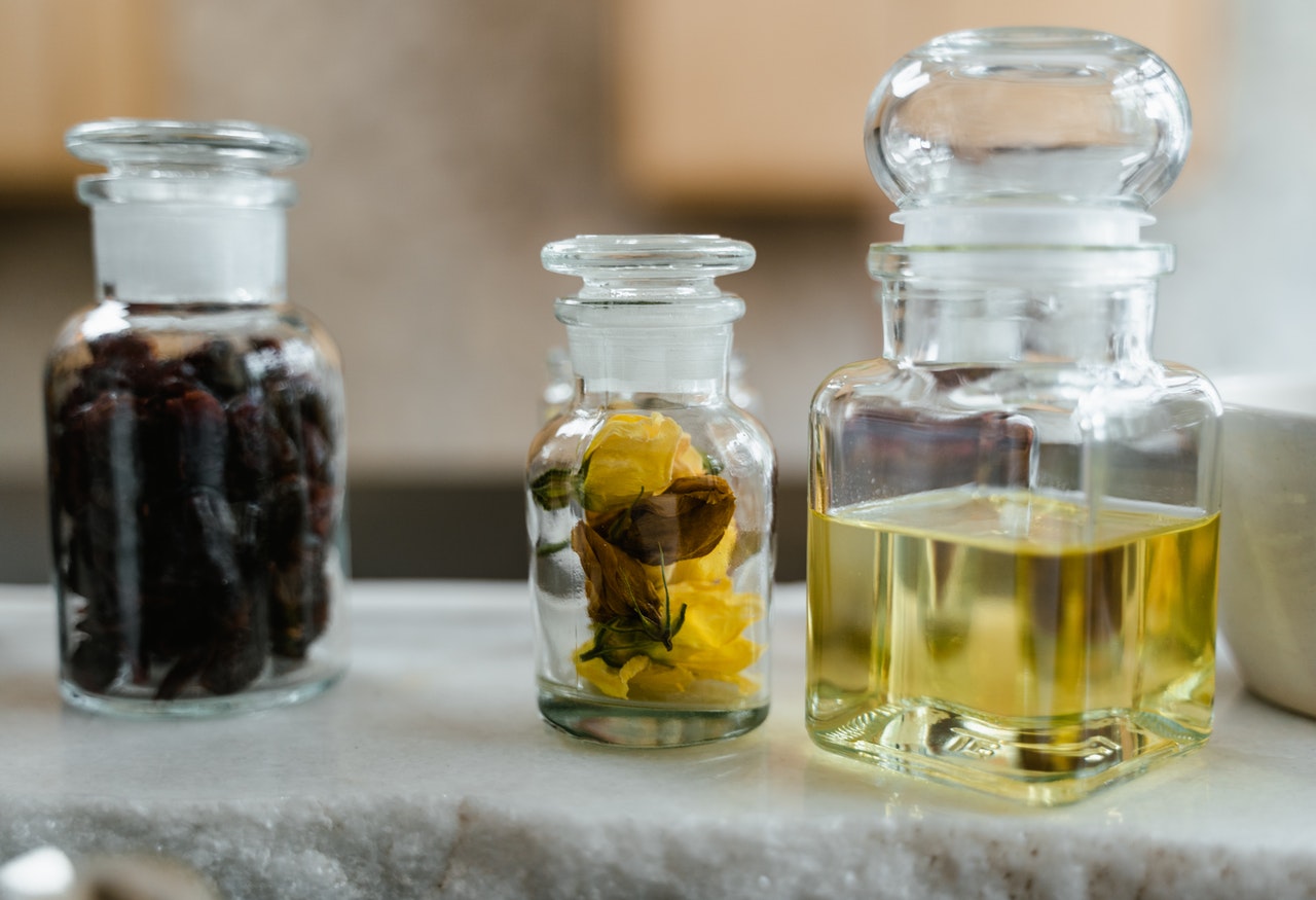 Witte azijn is de beste vriend van de biologische tuinierder